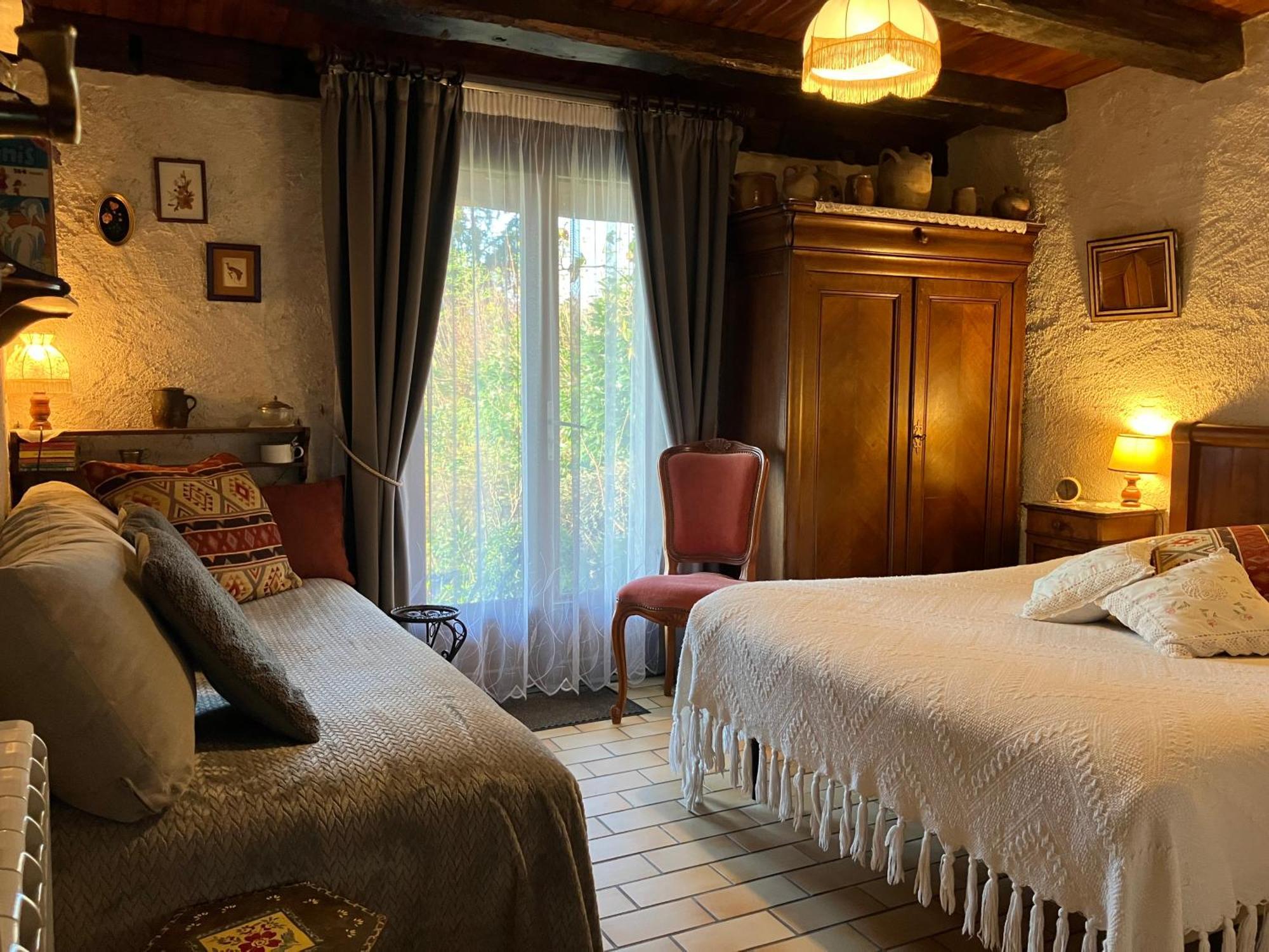 Bed and Breakfast La Maréchalerie Monthodon Exterior foto